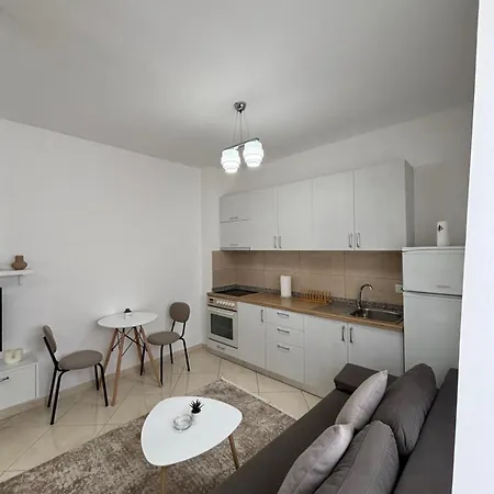 Apartamento Warm Corner Tirana